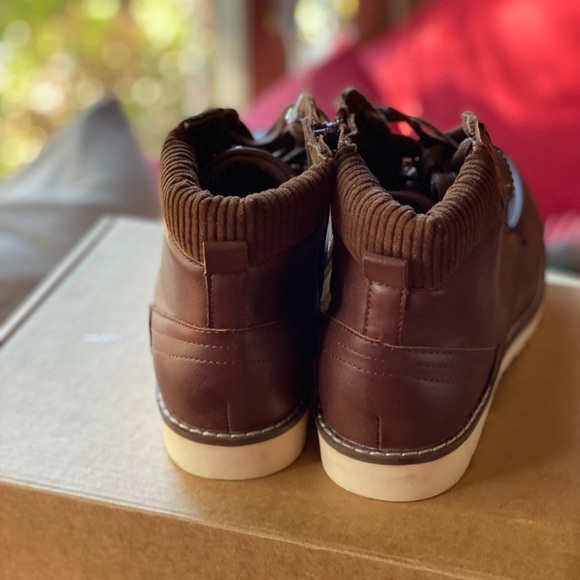 KIDS BOOTS 🥾 NWOB - Picture 4 of 9